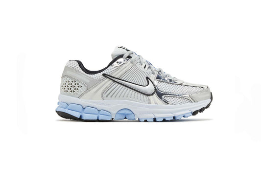 NIKE Vomero 5 Metallic Blue Tint