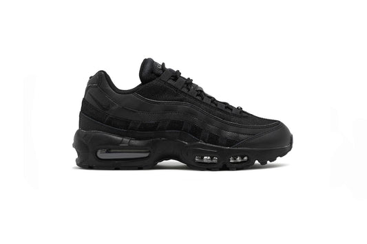 NIKE Air Max 95 All Black