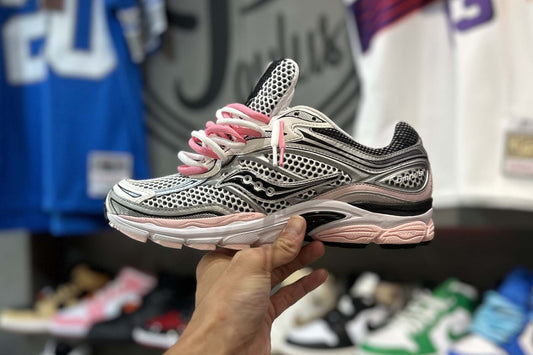 SAUCONY ProGrid Omni 9 Silver Pink Double Lace