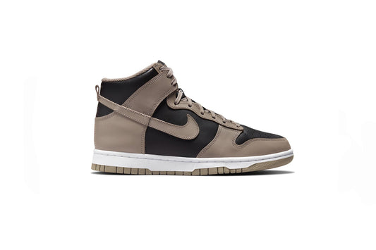 NIKE Dunk High Moon